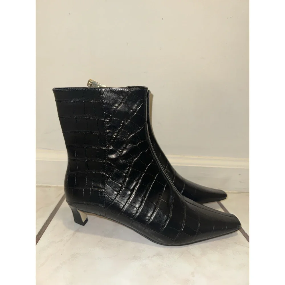 NWOB Michael Kors Cosmo Croc Embossed Kitten Leather‎ Boots Womens 6.5 Black